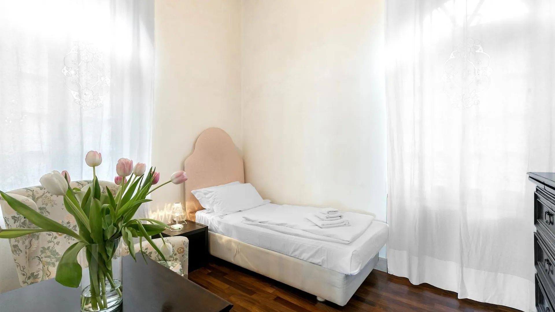 Villa Schlosser Lake Front & Private Pool Malcesine