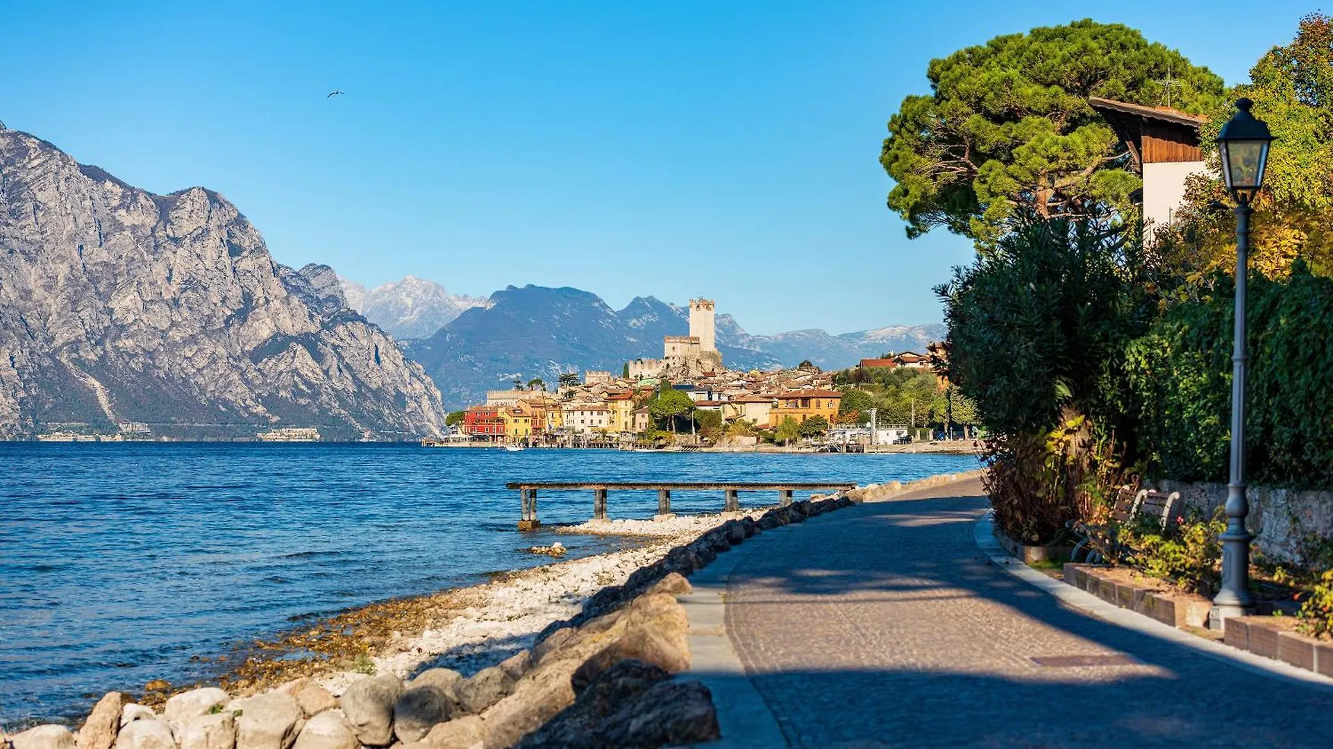 Villa Schlosser Lake Front & Private Pool Malcesine Italien