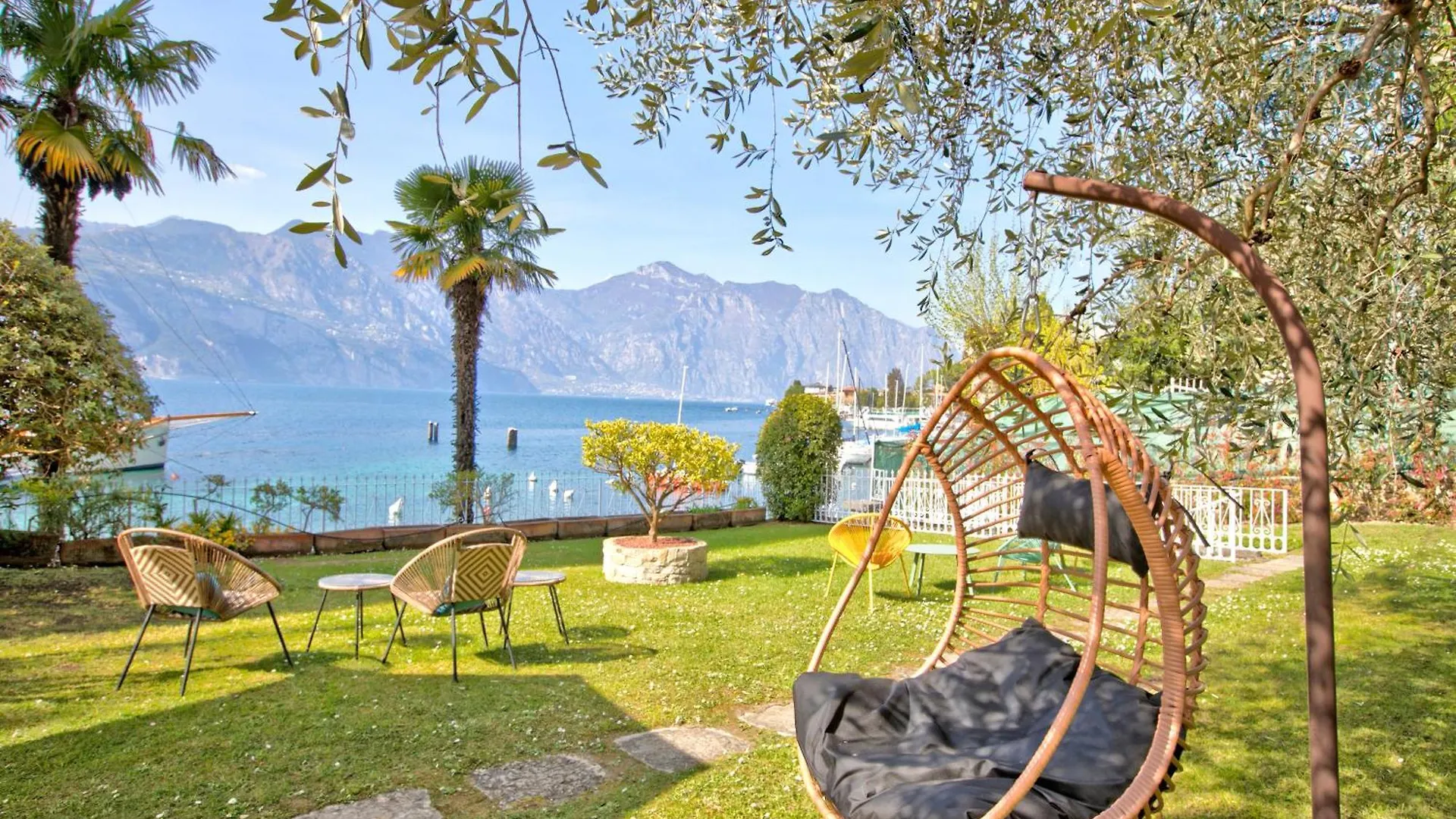 Villa Schlosser Lake Front & Private Pool Malcesine 0*,